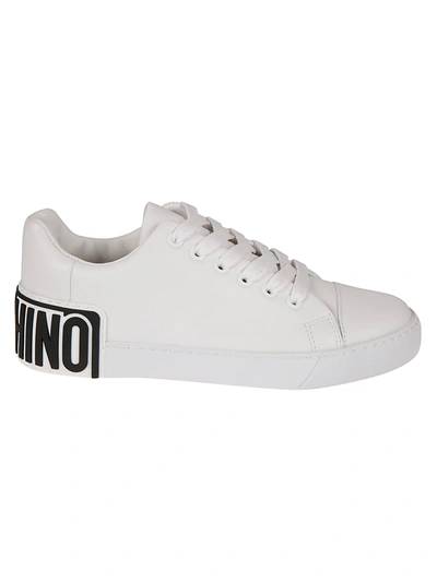 Shop Moschino Sneakers In Bianco