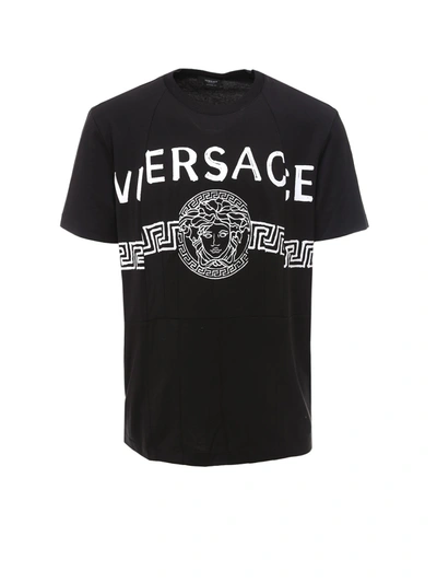 Shop Versace T-shirt In A1008