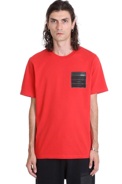 Shop Maison Margiela T-shirt In Red Cotton
