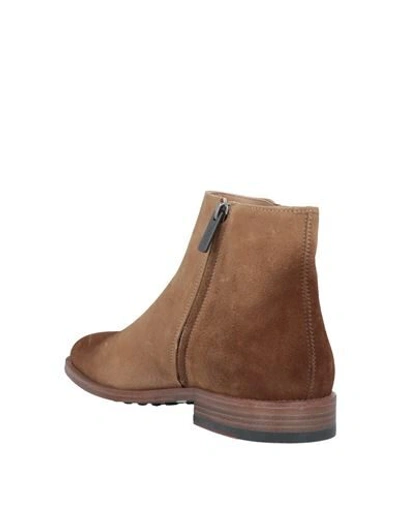 Tod's Ankle Boots In Beige