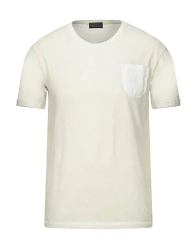 Shop Luca Bertelli T-shirts In Light Grey