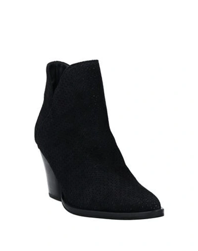 Carmens Ankle Boots In Black