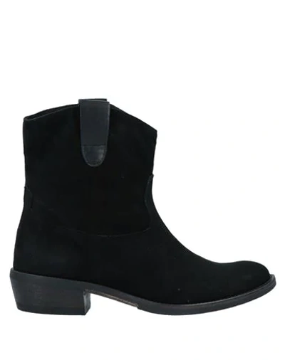 Shop Roberto Della Croce Woman Ankle Boots Black Size 6 Soft Leather
