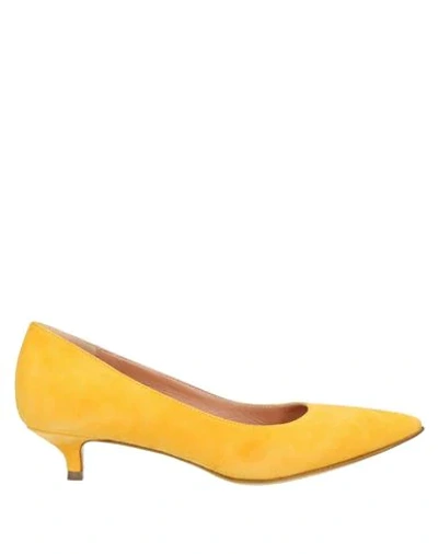 Shop Fauzian Jeunesse Woman Pumps Yellow Size 9.5 Soft Leather