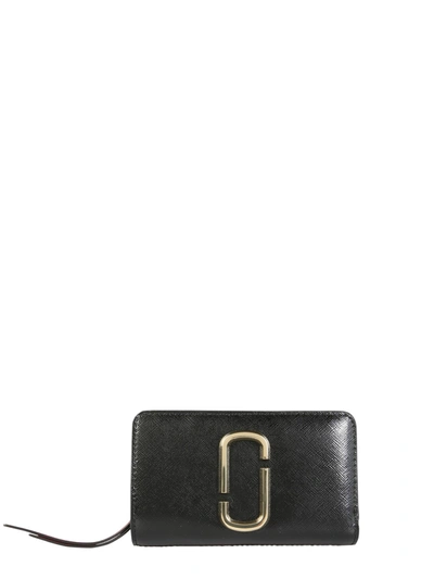 Shop Marc Jacobs The Snapshot Compact Wallet In Nero