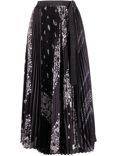 Shop Sacai Paisley Print Pleated Skirt In Black