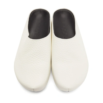 Marni Logo-letter Pebble-effect Clog Slippers In 00w01 White