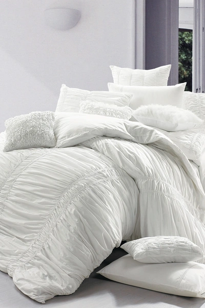 Melange Home Full/queen Belle Embroidered Duvet Set In White