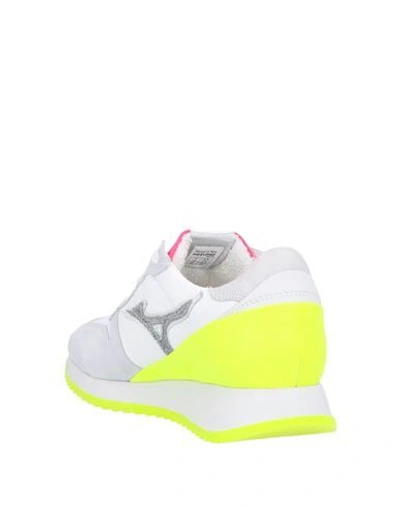 Mizuno Sneakers In White