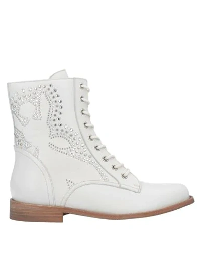 Shop Patrizia Pepe Ankle Boots In Ivory