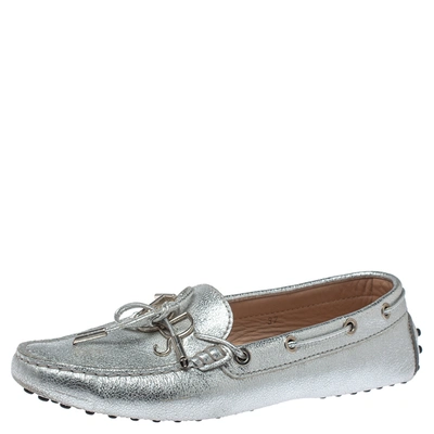Pre-owned Tod's Silver Leather Logo Gommino Bow Loafers Size 37