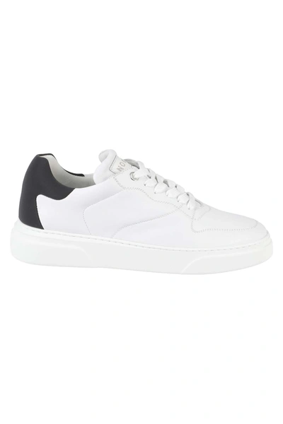 Shop Noova Sneakers In Bianca Nero