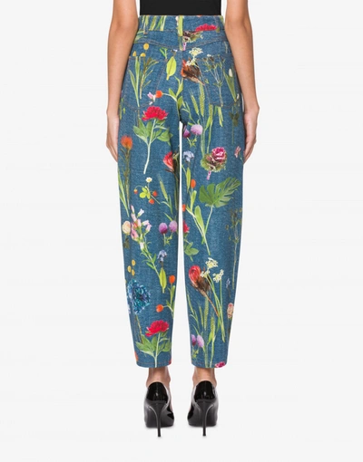Shop Boutique Moschino Botanic Print Drill Cropped Trousers In Blue