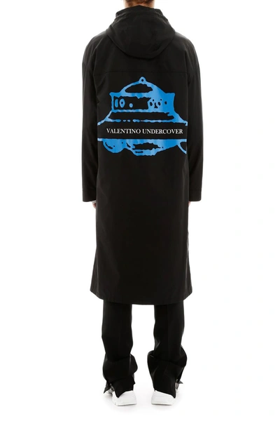 Shop Valentino Undercover Raincoat In Nero Stampa Ufo Vu Malibu Bco