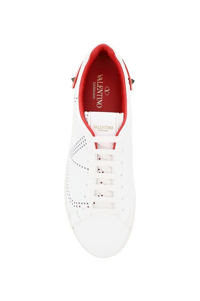 Shop Valentino Garavani Backnet Vlogo Sneakers In Bianco Rouge Pure Bianco