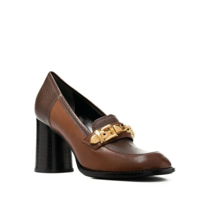 Shop Gucci Flat Shoes In Marrone