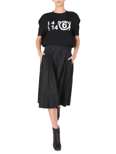 Shop Mm6 Maison Margiela T-shirt With Logo In Black