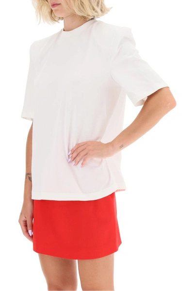 Shop Attico The  Bella T-shirt With Padded Shoulders In Bianco