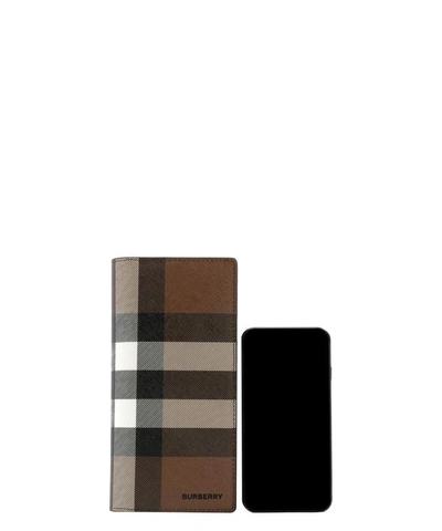 Shop Burberry House Check Wallet In Brown