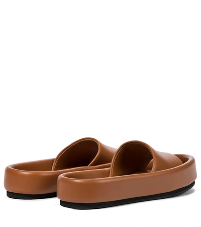 新品 袋付】KHAITE サンダルVenice leather slides Khaite Venice