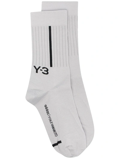 Shop Y-3 Intarsia-logo Ankle Socks In Grey