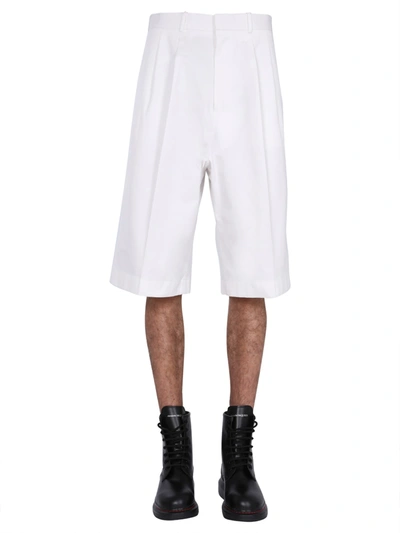 Shop Alexander Mcqueen Sartorial Baggy Shorts In Bianco