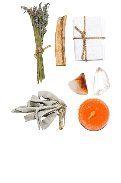 J. Southern Studio Happiness & Inspiration Ritual Kit Mini In N,a