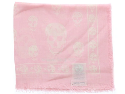 Shop Alexander Mcqueen Classic Skull Print Scarf In Pink