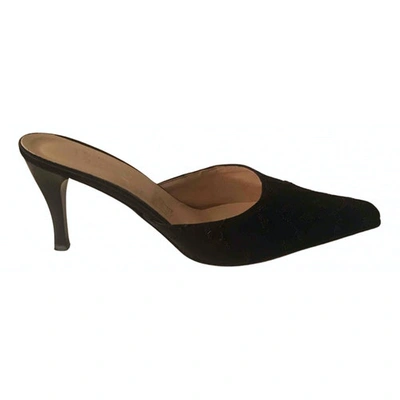 Pre-owned Pigalle Leather Heels In Black