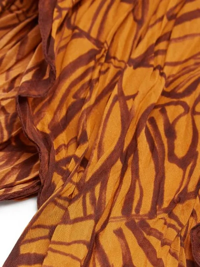 Shop Ermenegildo Zegna Crinkled-effect Scarf In Orange