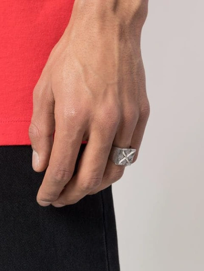 Shop Off-white Arrow-textured Signet Ring In Silver