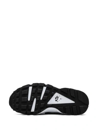 Nike Wmns Air Huarache Run Sneakers In White