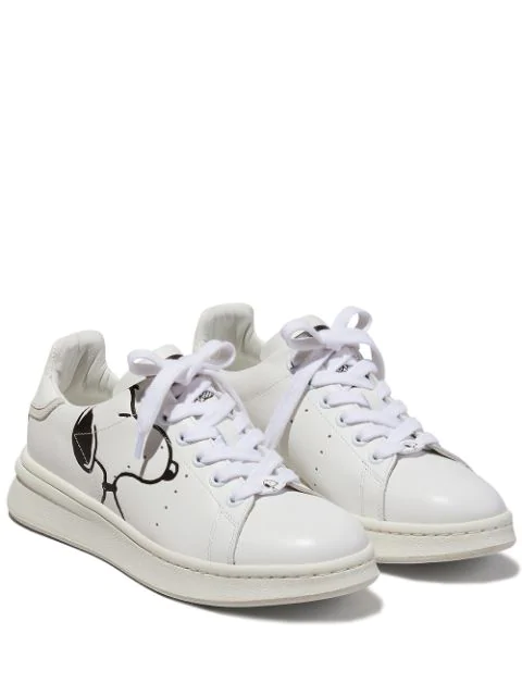 snoopy tennis shoes