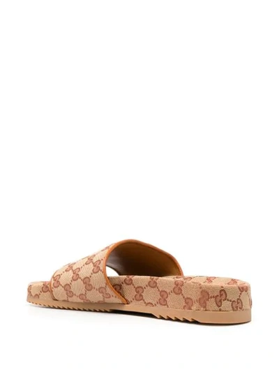 Shop Gucci Slip-on Gg Supreme Print Slides In Neutrals