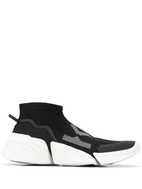 lace free trainers