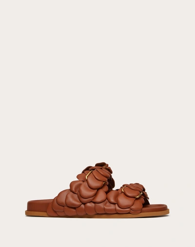 Shop Valentino Garavani Uomo Atelier Shoe  Garavani Calfskin Slide Sandal In Tan