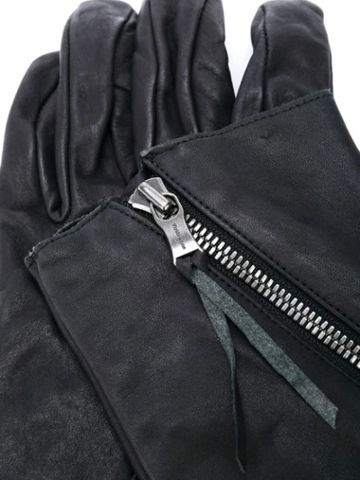 Shop The Viridi-anne Zip Detail Textured Gloves In Black