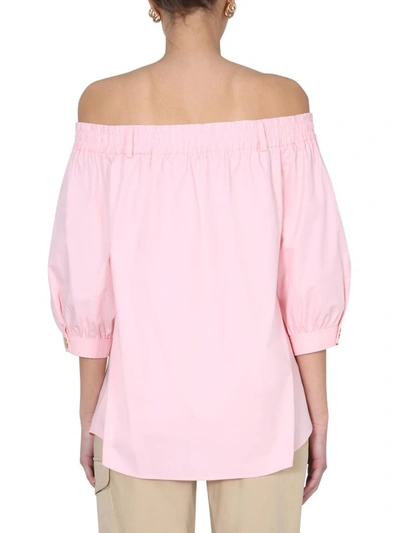 Shop Boutique Moschino Off-the-shoulder Shirt In Pink
