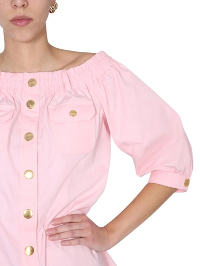 Shop Boutique Moschino Off-the-shoulder Shirt In Pink