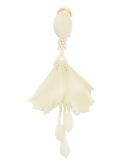 Shop Oscar De La Renta Flower Drop Earrings In White