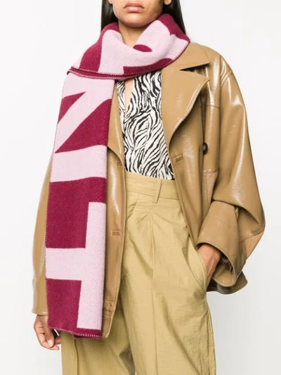 Shop Isabel Marant Logo Print Knitted Scarf In Pink