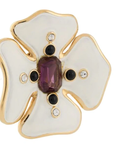 Pre-owned Valentino Garavani Flower Clip-on Earrings In White