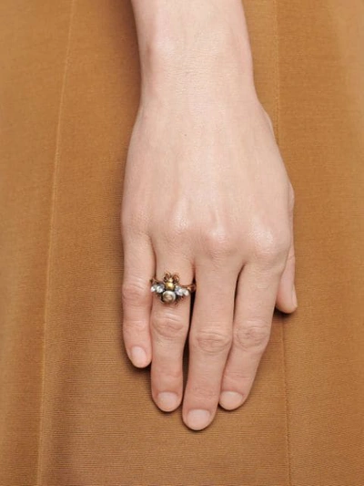 Shop Gucci Interlocking G Bee Ring In Gold