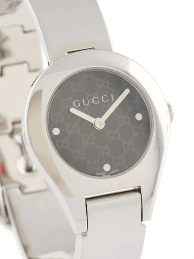 Pre-owned Gucci  6700l Quartz 13mm In Silver
