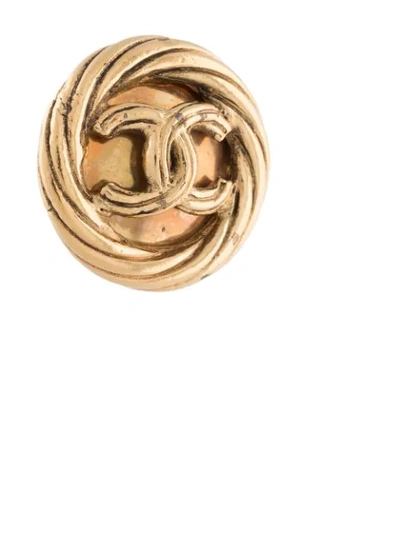 Pre-owned Chanel 1993 Cc Button Clip-on Earrings In Gold