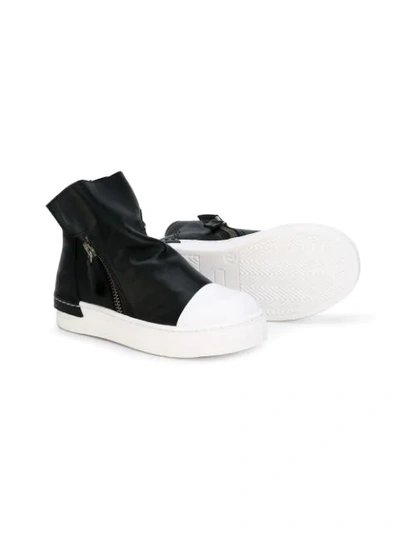 Cinzia Araia Zipped Detail Ankle Boots In Black