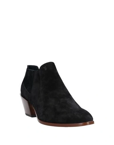 Tod's Ankle Boots In Black
