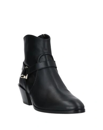 Tod's Ankle Boots In Black