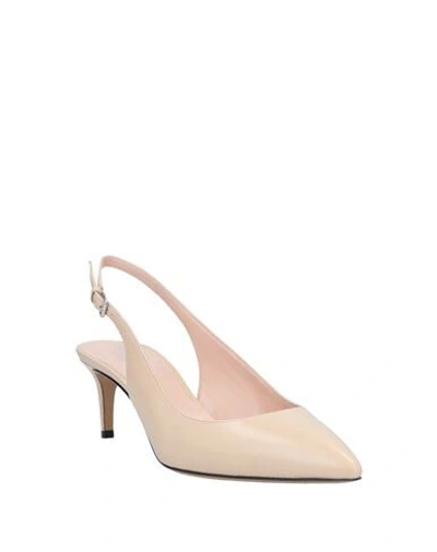 Bally Pumps In Beige