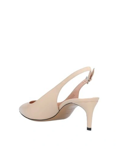 Bally Pumps In Beige